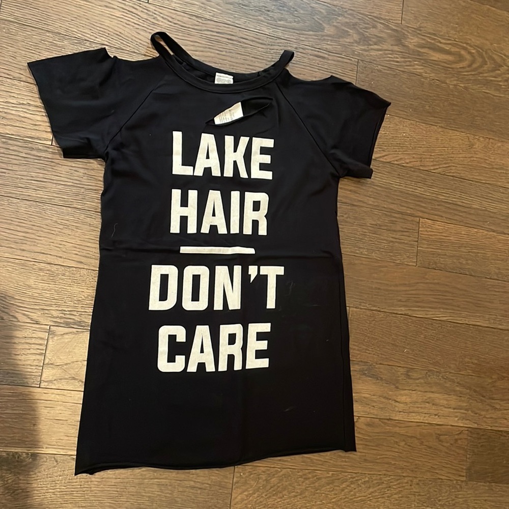 Lake Hair cold‎ shoulder t-shirt NWT